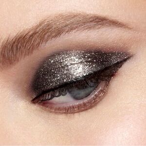 Stila Glitter & Glow Liquid Eye Shadow in molten midnight NIB